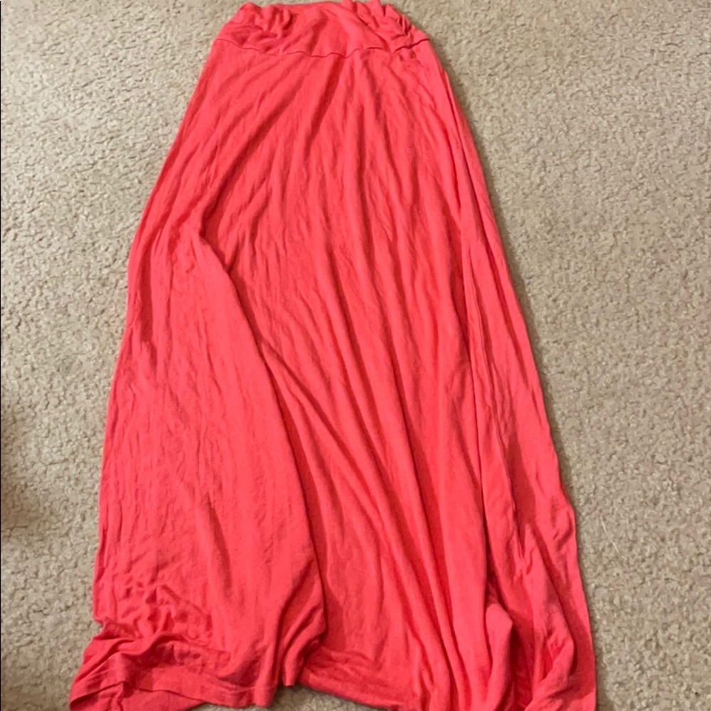 Women’s coral maxi skirt size small
